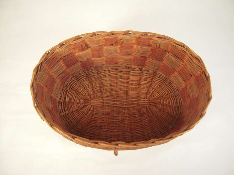 Very Large Oval Covered Rattan Basket In Good Condition In Essex, MA