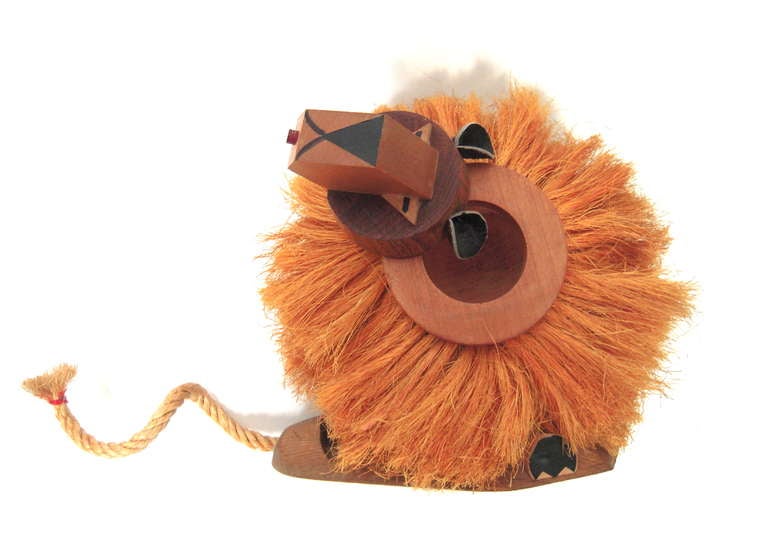 Mid-Century Lion Pull Toy 1