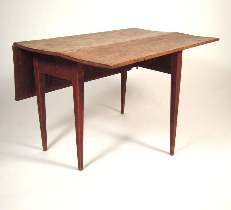19th Century New England Country Gate Leg Table