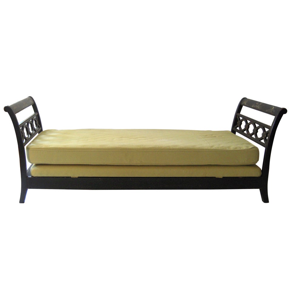 Neoclassical Chinoiserie Lacquered Day Bed