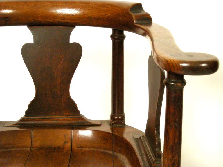Pair of Fine and Unusual English Country Tavern Chairs 2