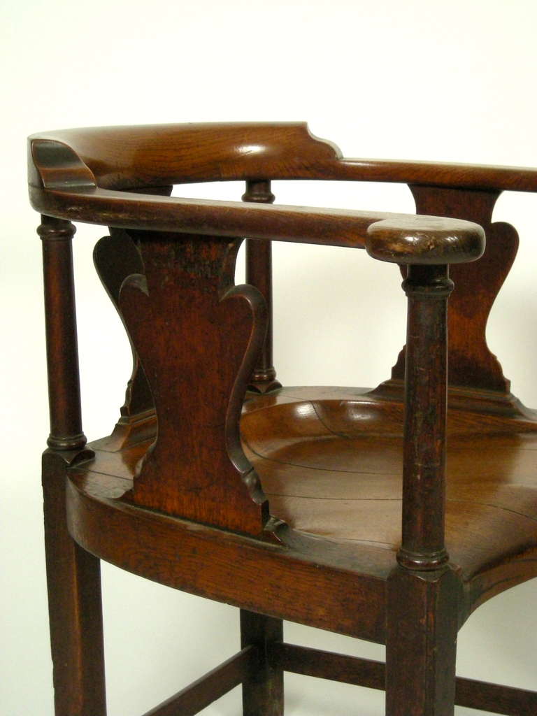 Pair of Fine and Unusual English Country Tavern Chairs 3
