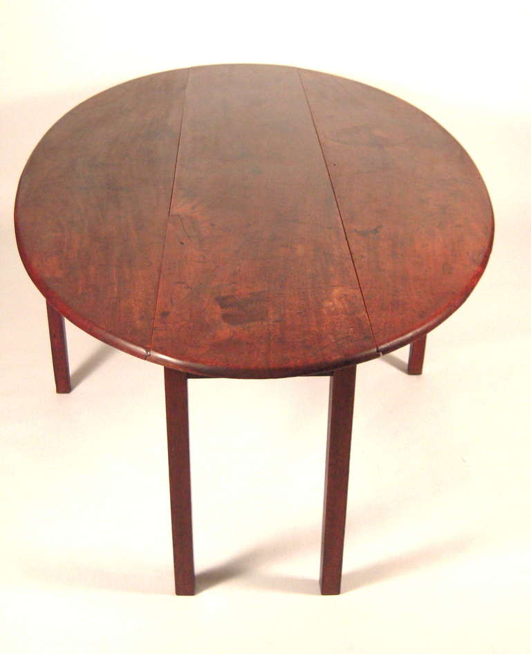 18th Century and Earlier Large George III Wake Table in Mahogany