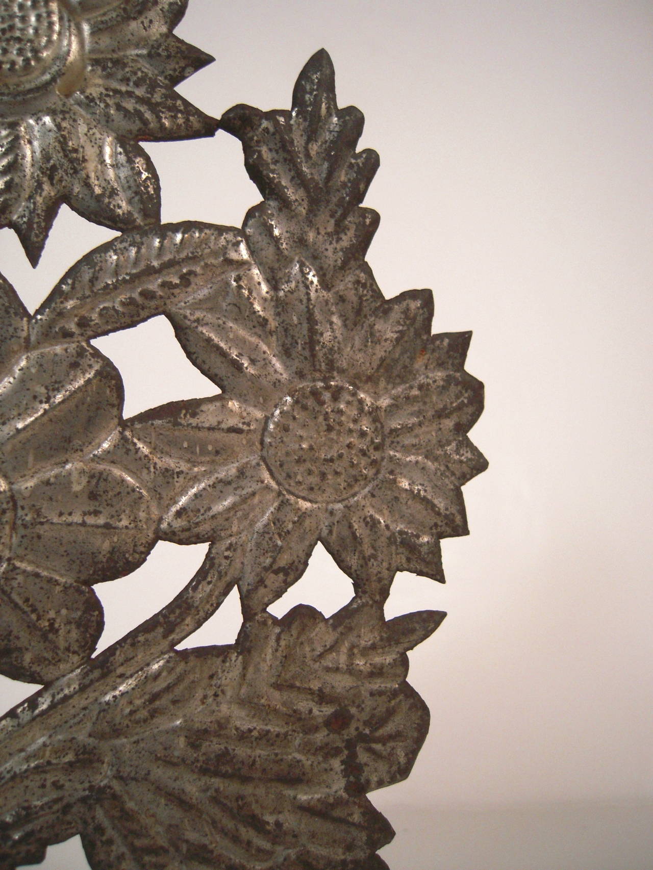 Tin Flower Decoration In Excellent Condition In Essex, MA