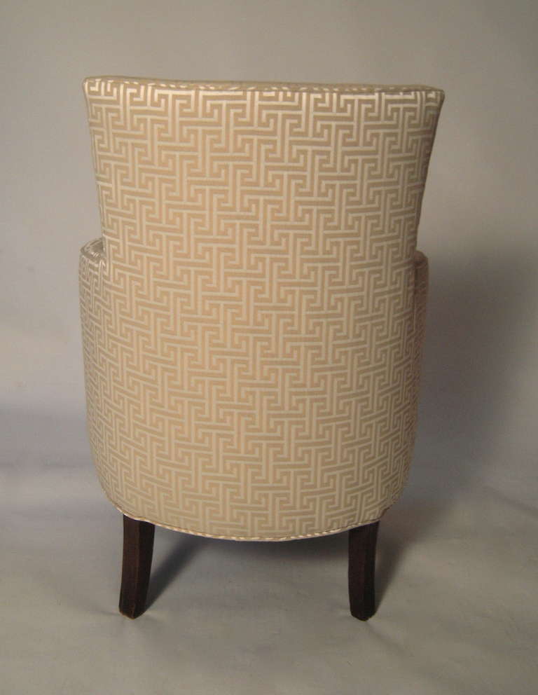 American Stylish Small Curved Upholstered Slipper Chair