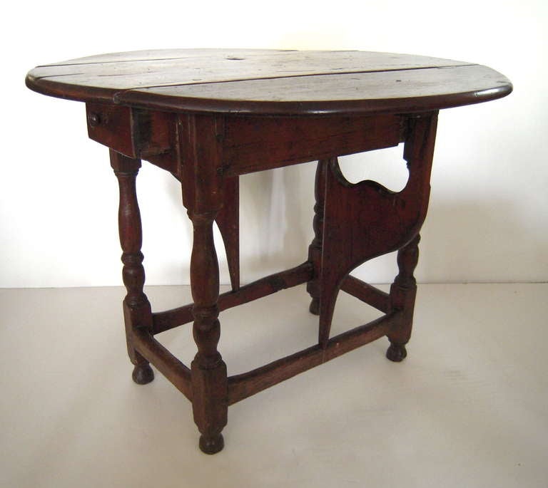 British Butterfly Gate Leg Occasional Table