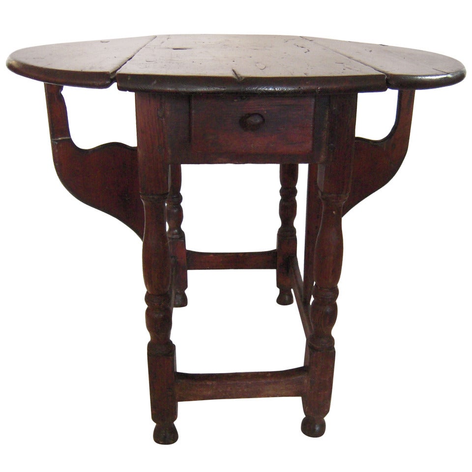 Butterfly Gate Leg Occasional Table