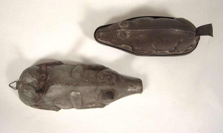 Two 19th Century Tin Pig-Form Cooking Molds In Excellent Condition In Essex, MA