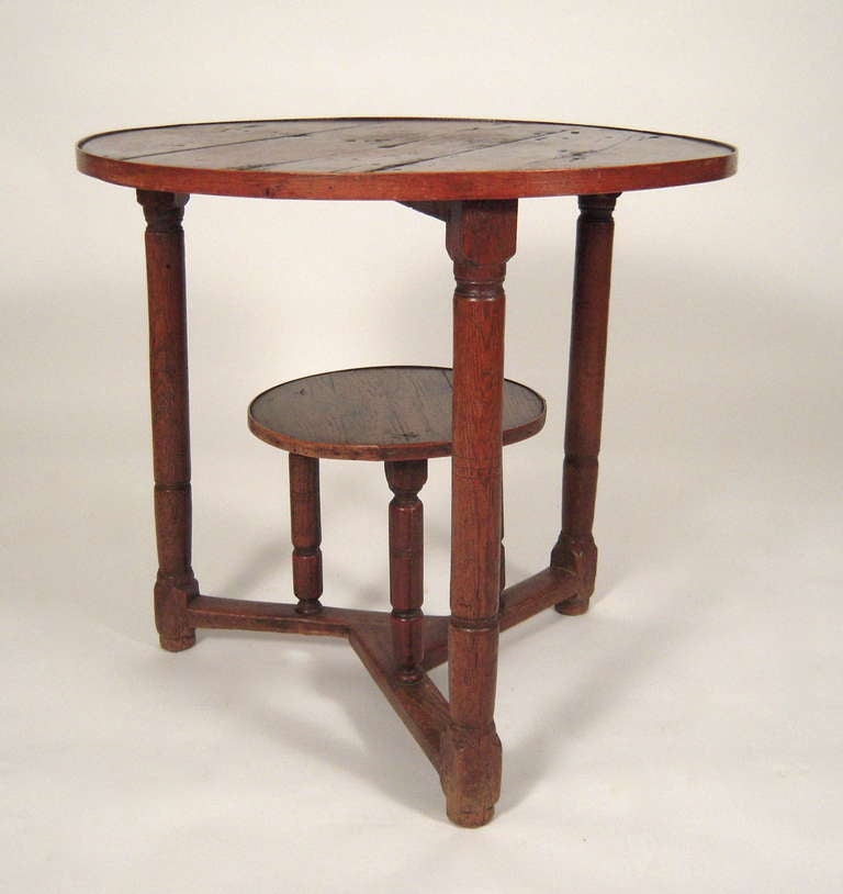 English Country 2-Tier Round Occasional Table