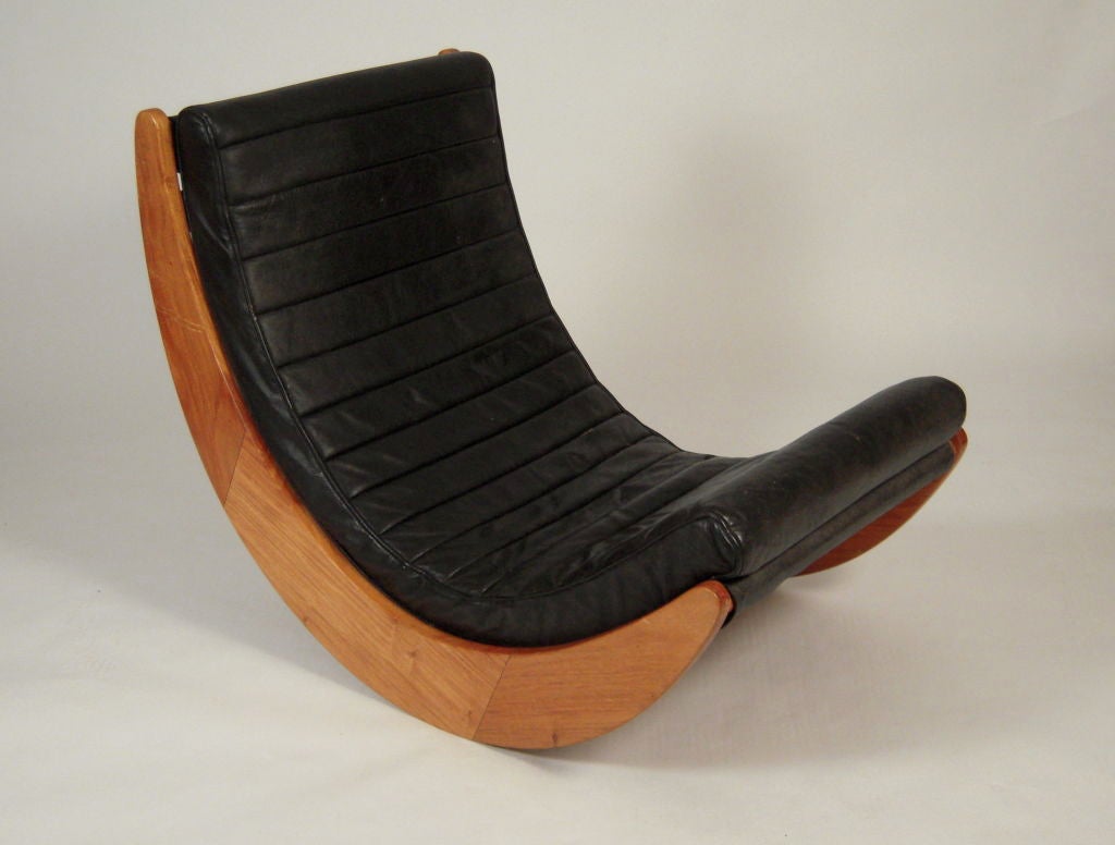 An original 'Relaxer' rocking chair designed by Verner Panton for Rosenthal Studioline, Germany, circa 1974, in hardwood with original black leather upholstery. Sculptural, sturdy, and very comfortable.