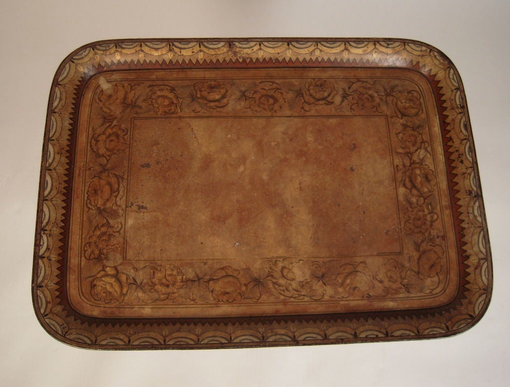 19th Century English Painted Tole Tray on Stand Coffee Table In Fair Condition In Essex, MA