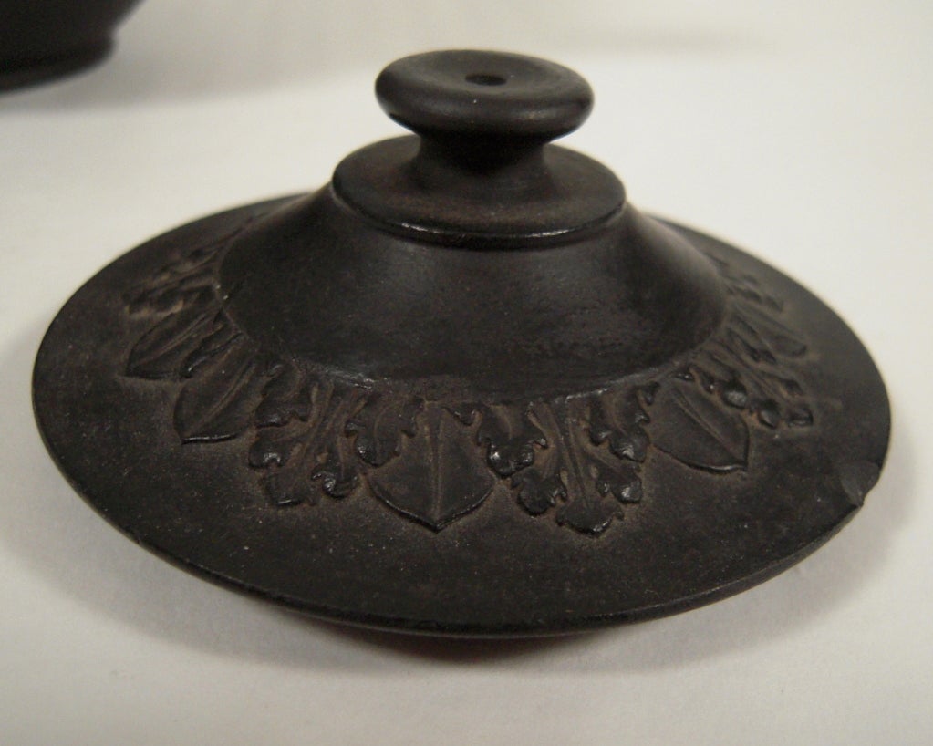 Neoclassical Hackwood Black Basalt Teapot, English, c. 1810 2