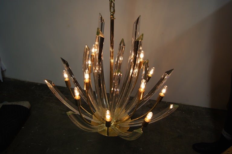 Glass and Brass Murano Chandelier In Excellent Condition In Dorchester, MA