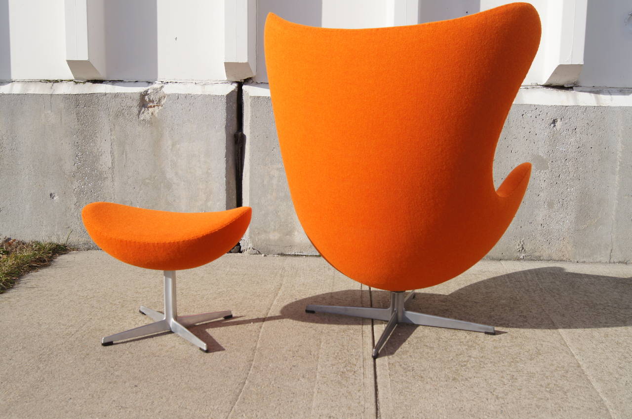 Aluminum Early Egg Chair and Ottoman by Arne Jacobsen