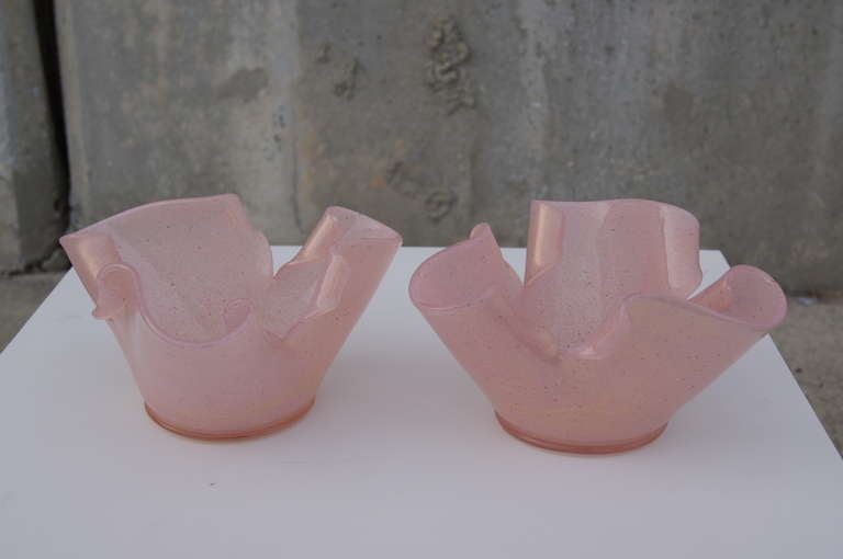 Mid-Century Modern Pair of Handblown Art Glass Bowls by Ercole Barovier