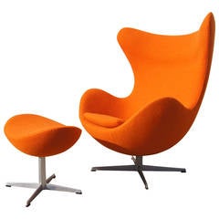 Retro Early Egg Chair and Ottoman by Arne Jacobsen