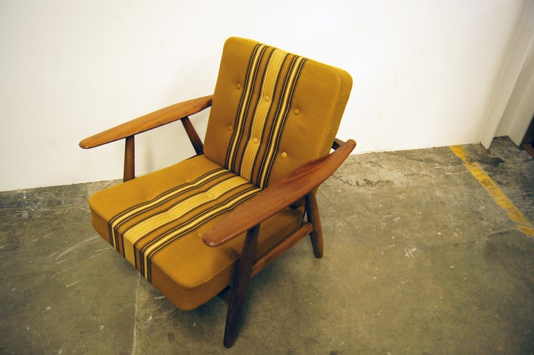 Scandinavian Modern GE-240 Armchair by Hans Wegner for Getama