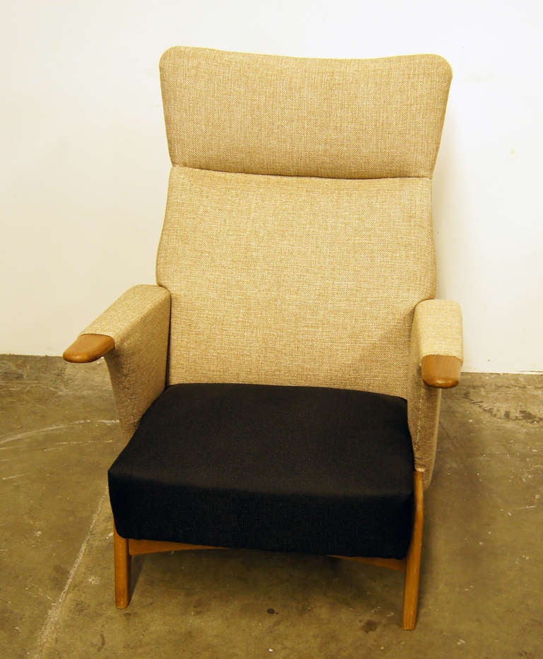 Two-Tone High-back Armchair by Arne Hovmand-Olsen for Alf Juul Rasmussen In Excellent Condition In Dorchester, MA
