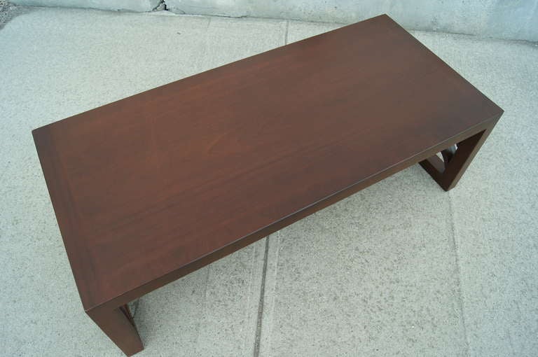 Plume Coffee Table by T.H. Robsjohn-Gibbings for Widdicomb In Excellent Condition In Dorchester, MA