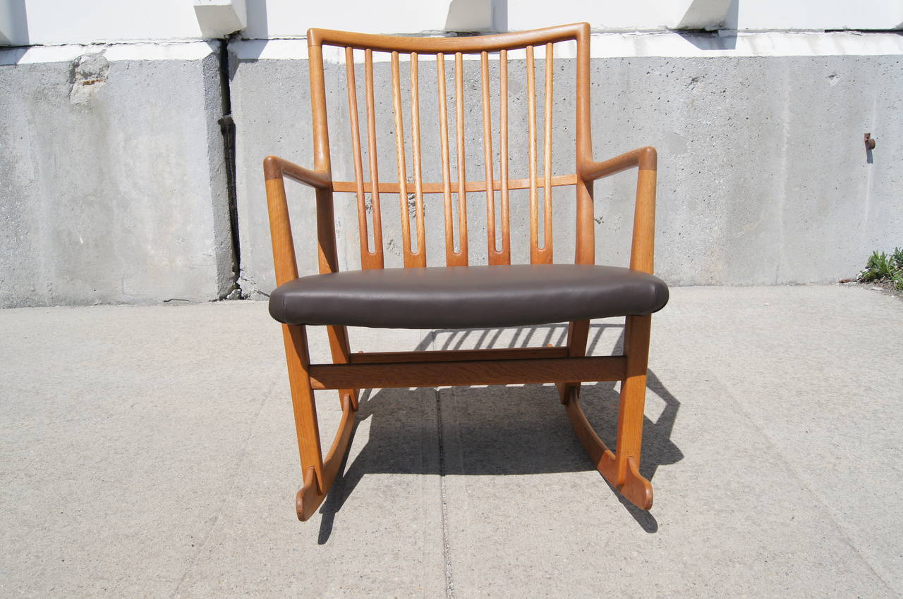 ML-33 Rocker by Hans Wegner for Mikael Laursen In Excellent Condition In Dorchester, MA