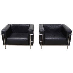 Paire de chaises longues Grand Confort LC3 par Le Corbusier