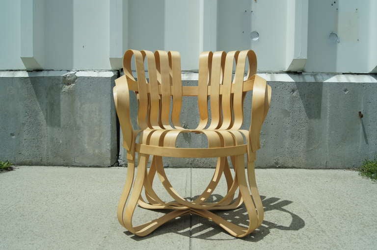 Cross Check Bent Plywood Arm Chair by Frank Gehry for Knoll In Excellent Condition In Dorchester, MA
