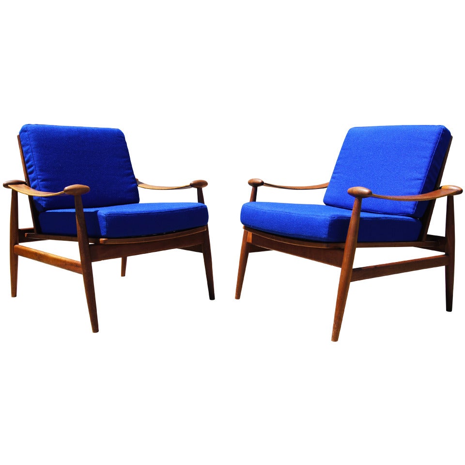 Pair of 133 Armchairs by Finn Juhl, Manufactured by France & Daverkosen