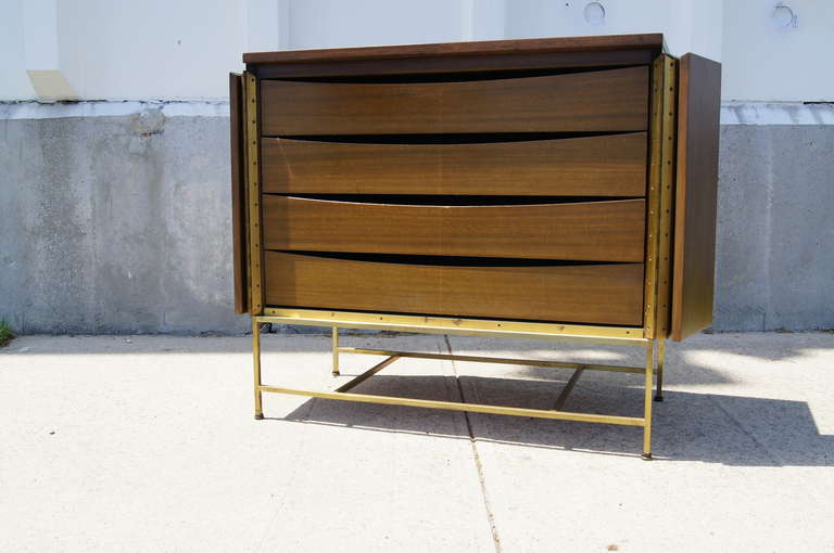 Cabinet Dresser by Paul McCobb for Calvin Group In Excellent Condition In Dorchester, MA