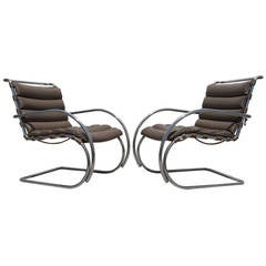 Pair of Brown Leather MR Lounge Armchairs by Mies van der Rohe for Knoll 11