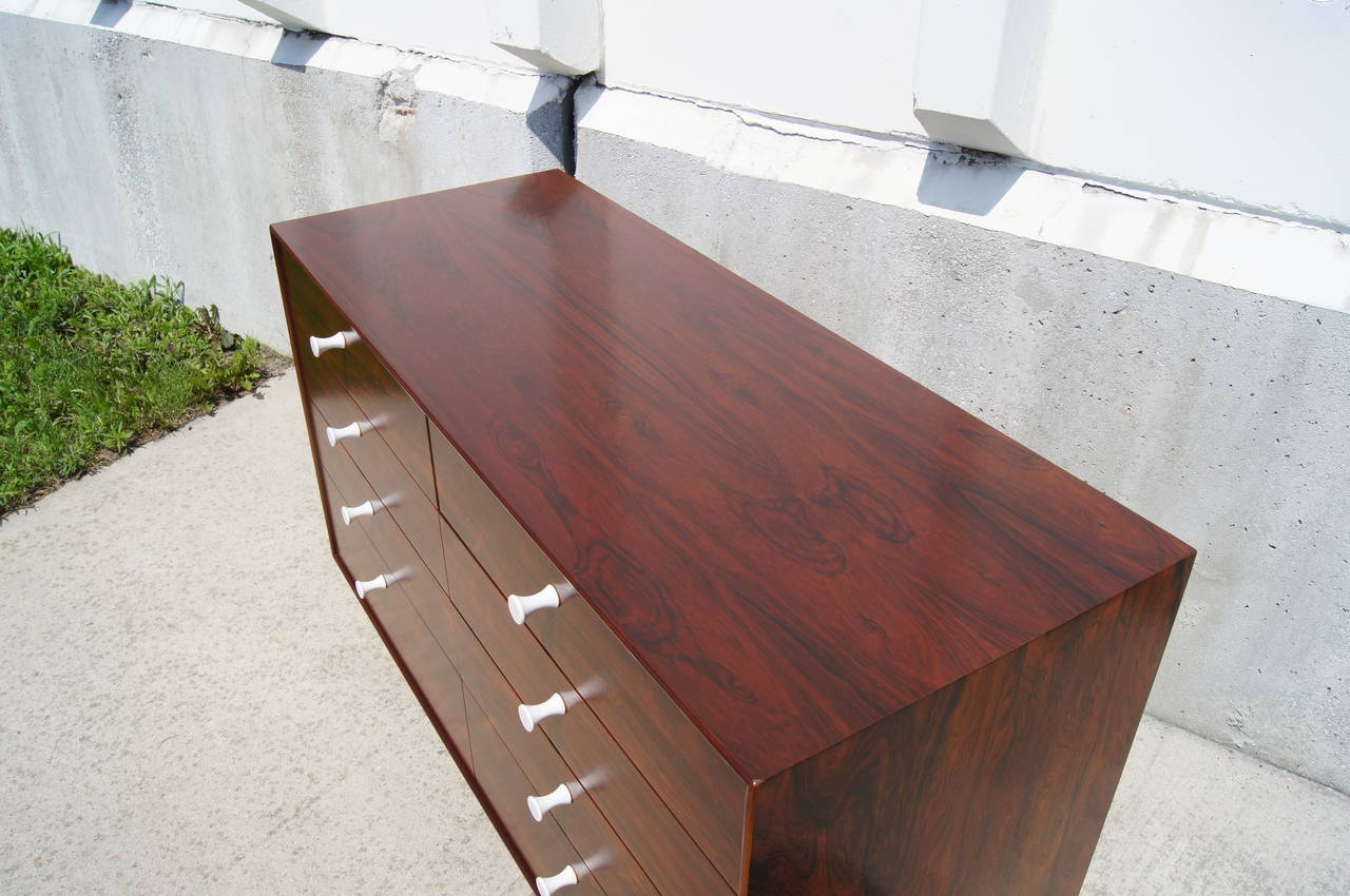 20th Century Early Thin Edge Eight-Drawer Rosewood Dresser by George Nelson for Herman Miller