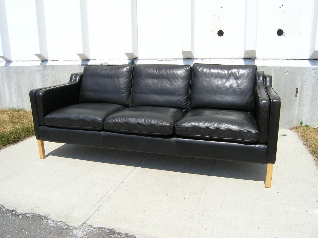 Black Leather Sofa after Borge Mogensen In Excellent Condition In Dorchester, MA