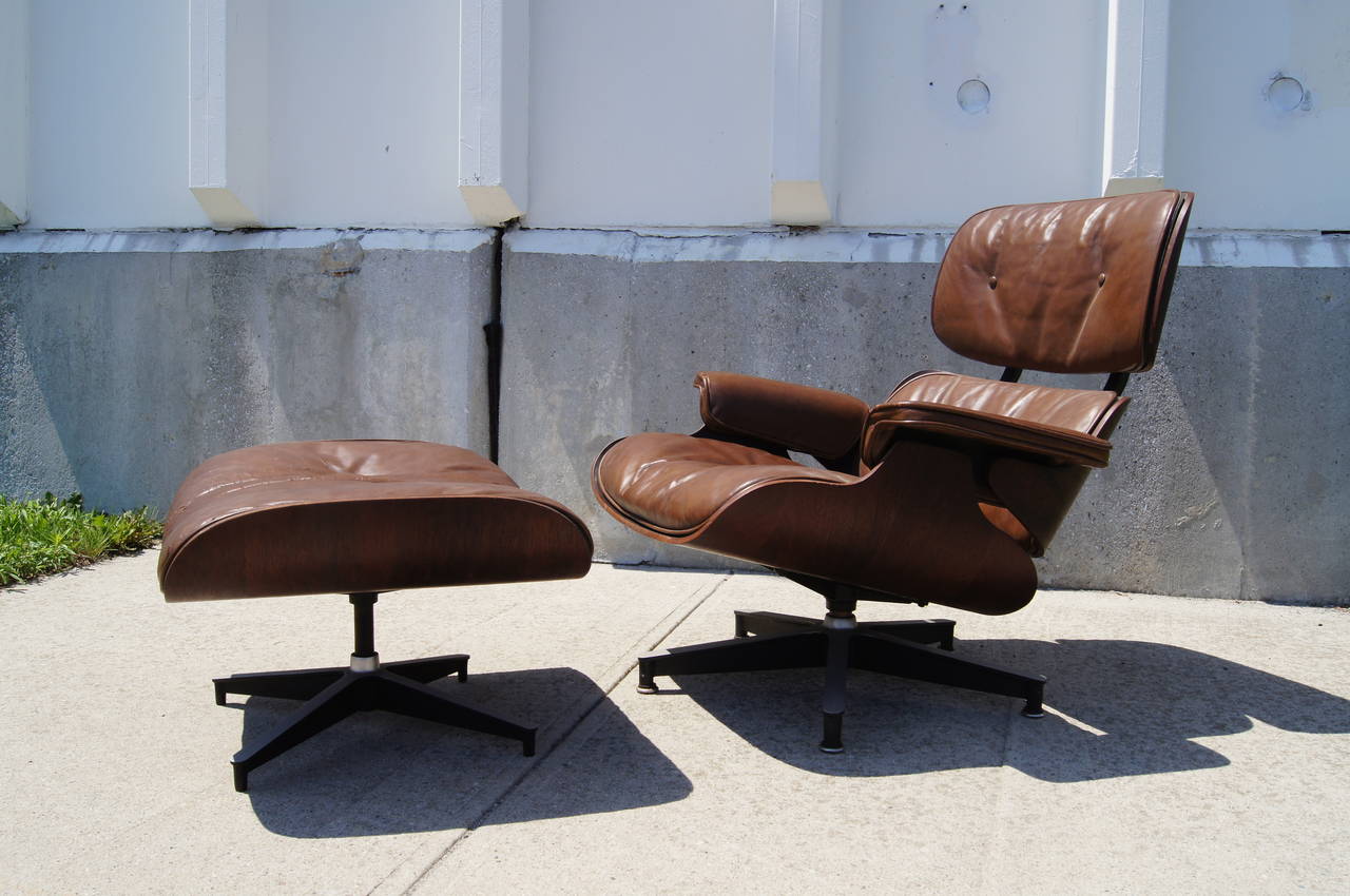 Mid-Century Modern Early Production Lounge Chair & Ottoman by Charles & Ray Eames for Herman Miller