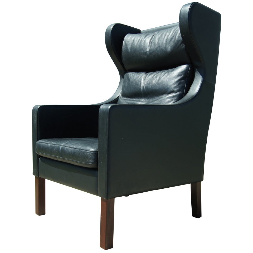 HighBack Leather Lounge Chairs at 1stDibs