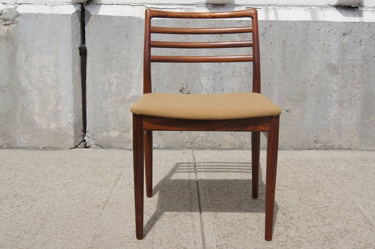 Mid-Century Modern Set of Six Rosewood Dining Chairs by Niels Moller