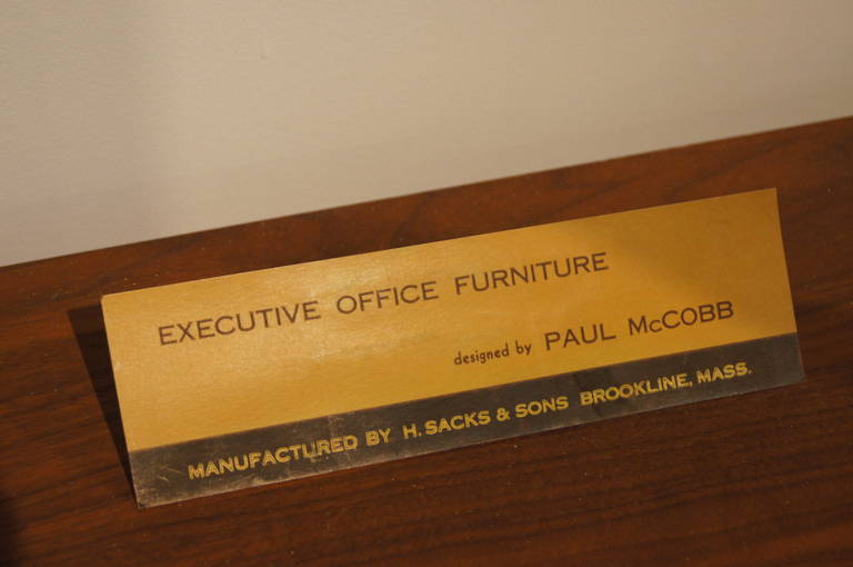 Mid-20th Century Walnut Modular Wall Shelving System with Desk by Paul McCobb for H. Sacks