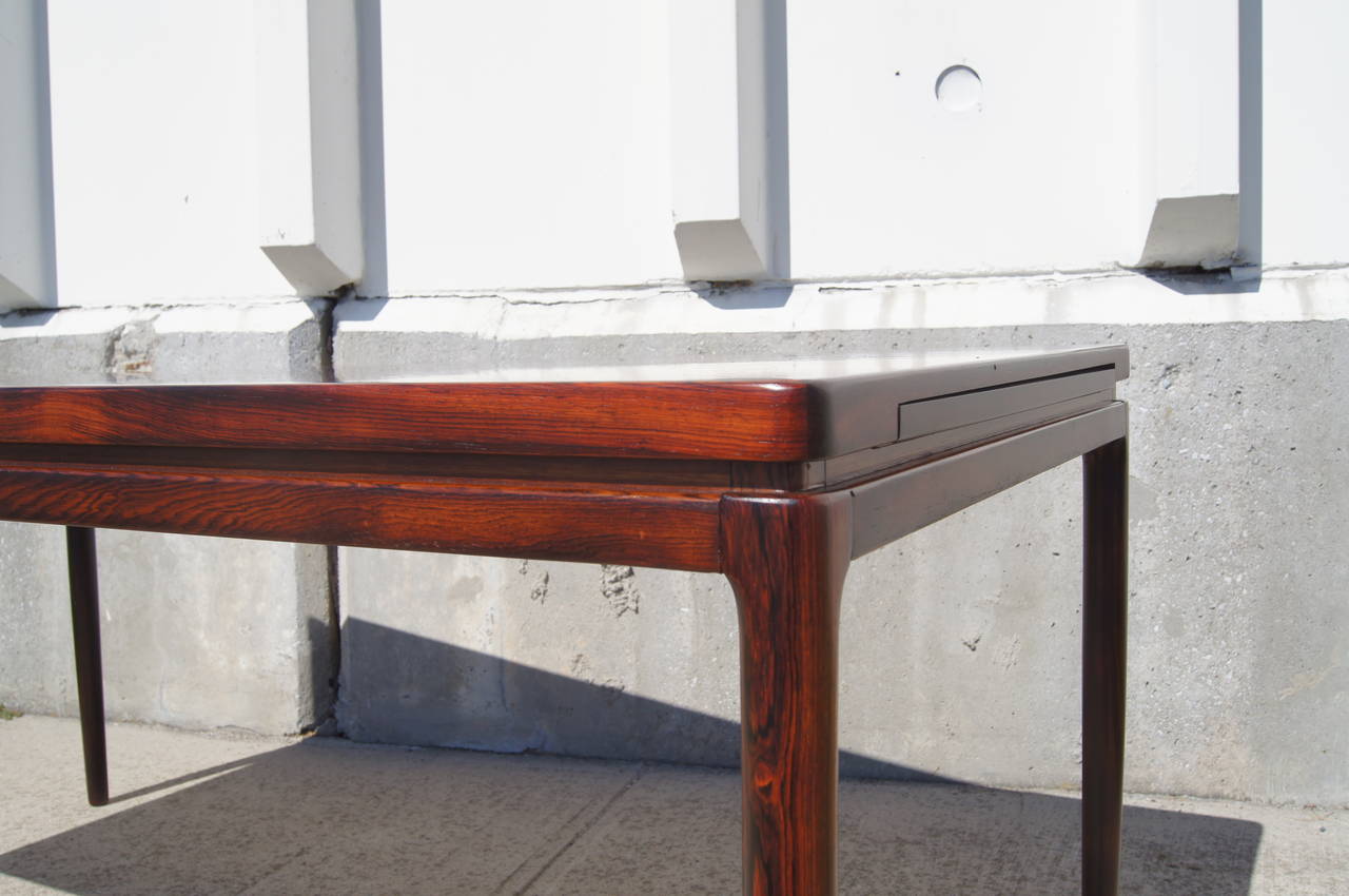 Johannes Andersen Danish Rosewood Extension Dining Table In Excellent Condition In Dorchester, MA