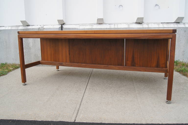 Solid Walnut Executive Desk by Jens Risom In Excellent Condition In Dorchester, MA