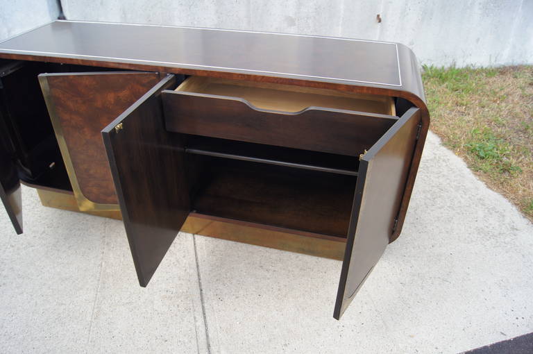 Brass and Amboyna Burl Sideboard by William Doezema for Mastercraft In Excellent Condition In Dorchester, MA