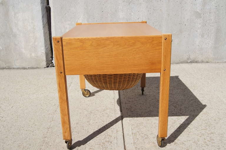 Oak and Wicker Danish Modern Rolling Sewing Cart For Sale 2
