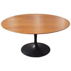 Rare Tea-Height Pedestal Table by Saarinen for Knoll 8