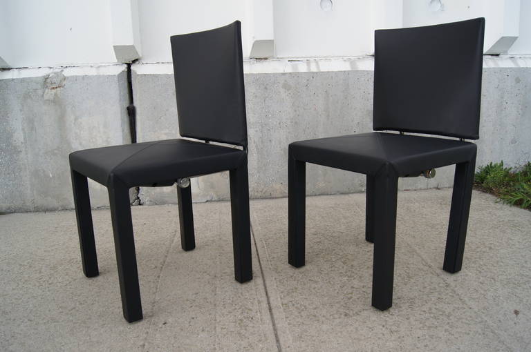italien Paire de chaises d'appoint Arcadia en cuir noir de Paolo Piva pour B&B Italia en vente