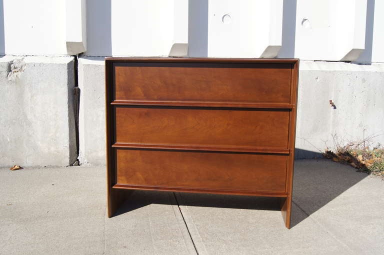 Mid-Century Modern Walnut Dresser by T.H. Robsjohn-Gibbings for Widdicomb