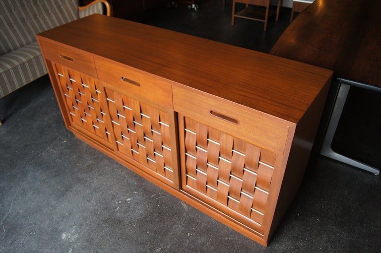 Mid-Century Modern Woven-Front Mahogany Sideboard by Edward Wormley for Dunbar