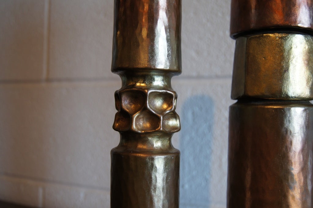 Set von drei Kerzenständern aus oxidiertem Kupfer von Thomas Roy Markusen (amerikanisch) im Angebot