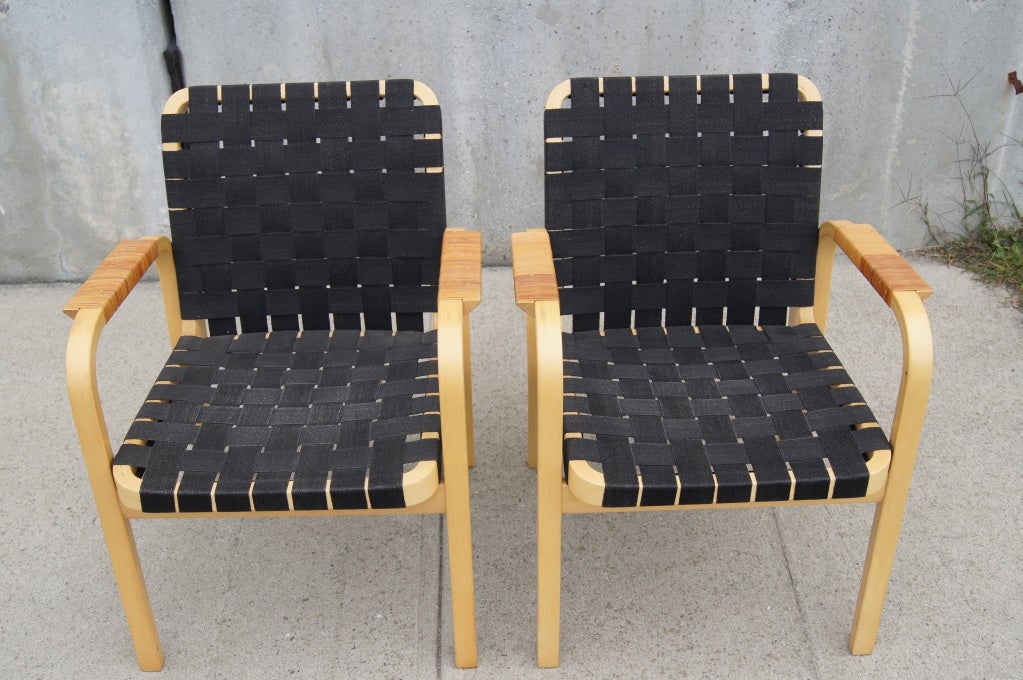 Pair of Model 45 Armchairs by Alvar Aalto for Artek In Excellent Condition In Dorchester, MA