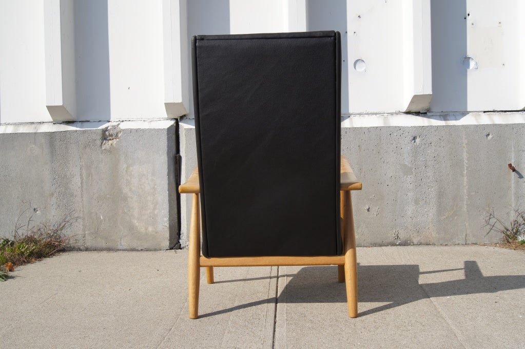 Loungesessel aus Eiche und Leder mit hoher Rückenlehne, GE-260A, von Hans Wegner für GETAMA (Dänisch) im Angebot