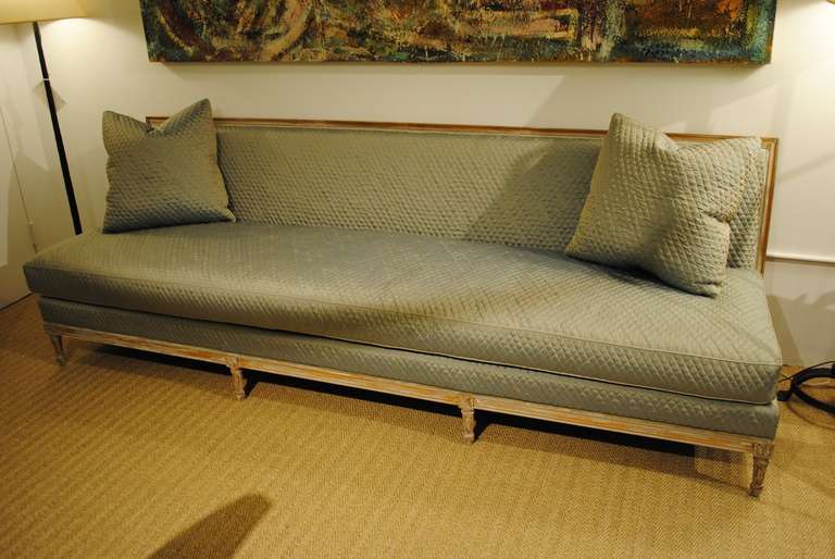 custom banquette