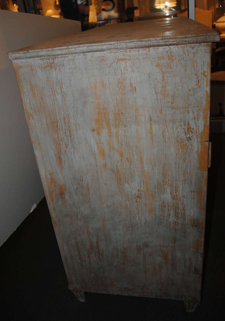 Early 19th Century Distressed Blue Painted Swedish Buffet 1