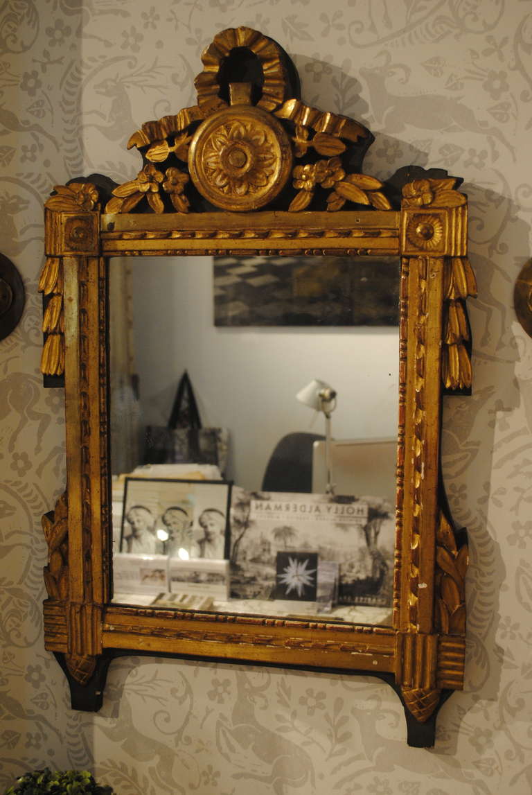 19th Century Ribbon Carved Giltwood Mirror For Sale 2