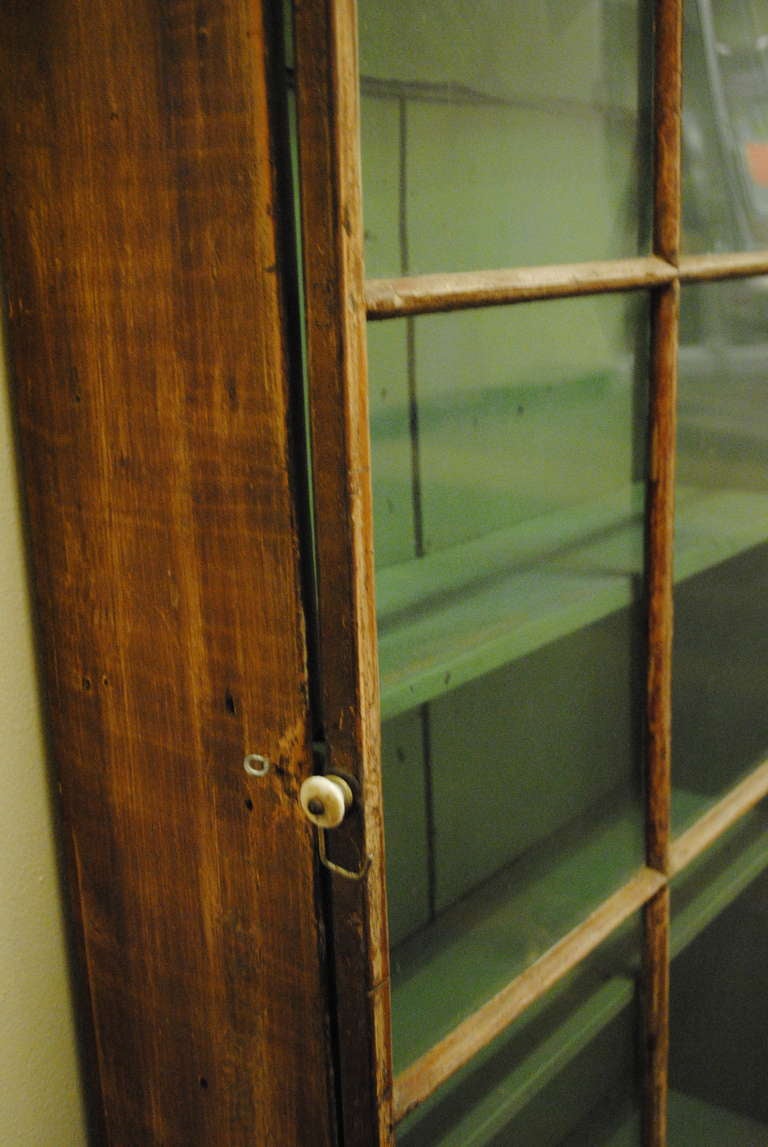 18th - Early 19th Century American Wall Cabinet with Glass For Sale 1